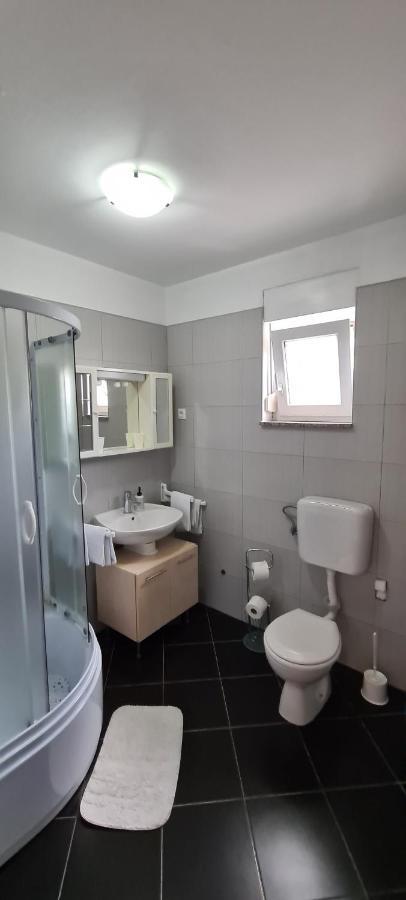 Apartmani Cesar Rtina Exterior foto